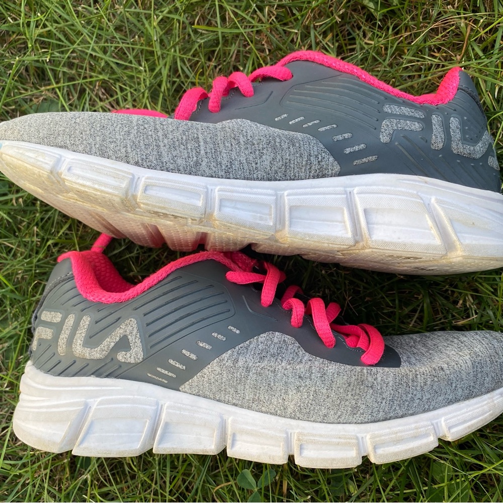 FILA Girls Running Shoes Size 3 1/2